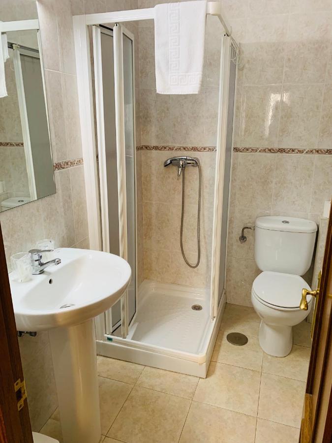 波特斯 Hostal La Serna酒店 外观 照片