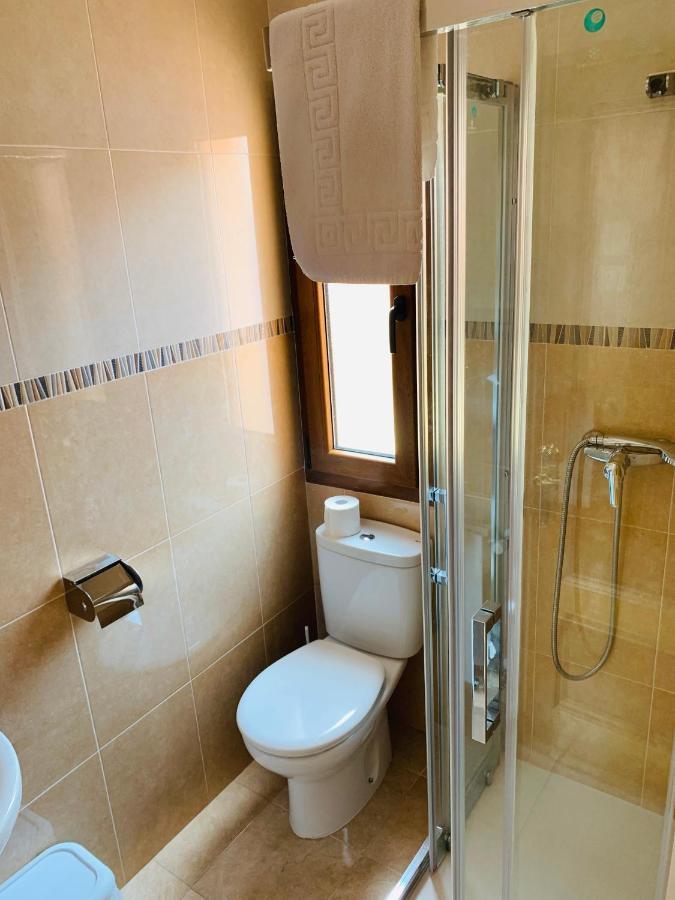 波特斯 Hostal La Serna酒店 外观 照片